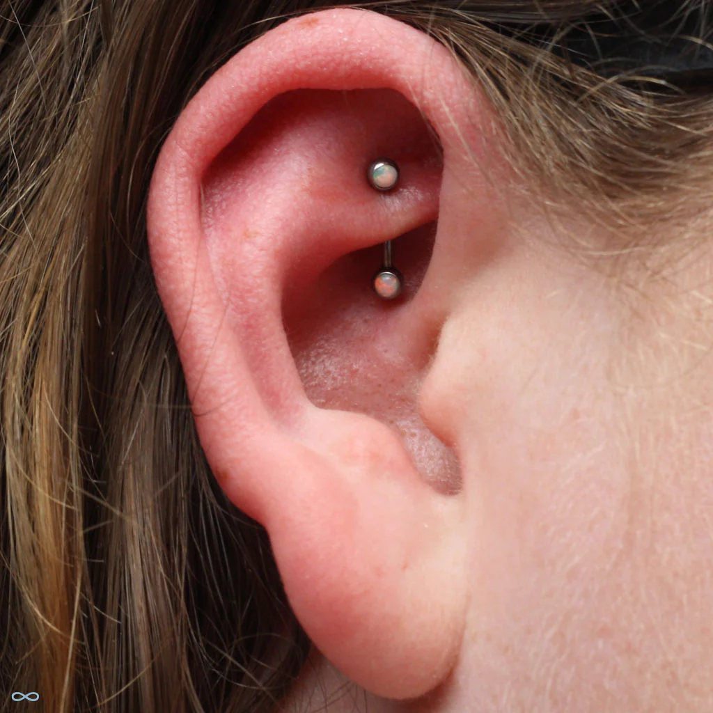 Curved Press-fit Post with Side-set Stones in Titanium from Neometal - Image 26