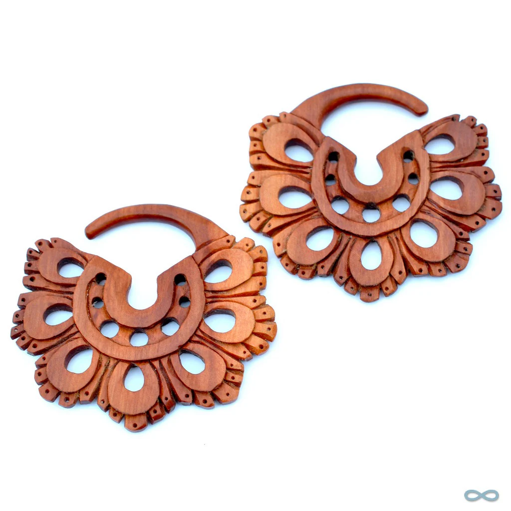 Iwan in Wood from Maya Jewelry - Image 3