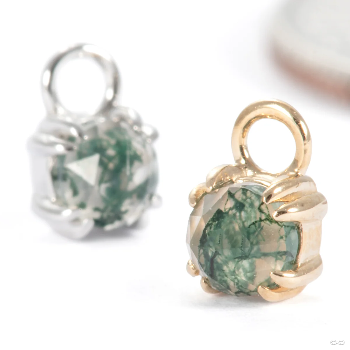 Rose-cut Gemstone Charm in Gold from Modern Mood