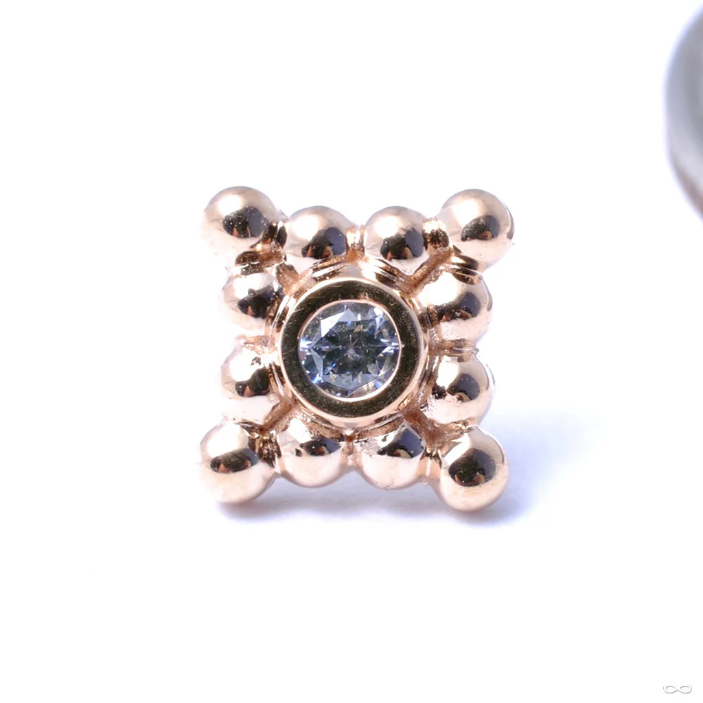 Sabrina with Four Clusters Press-fit End in Gold from Anatometal - Image 5