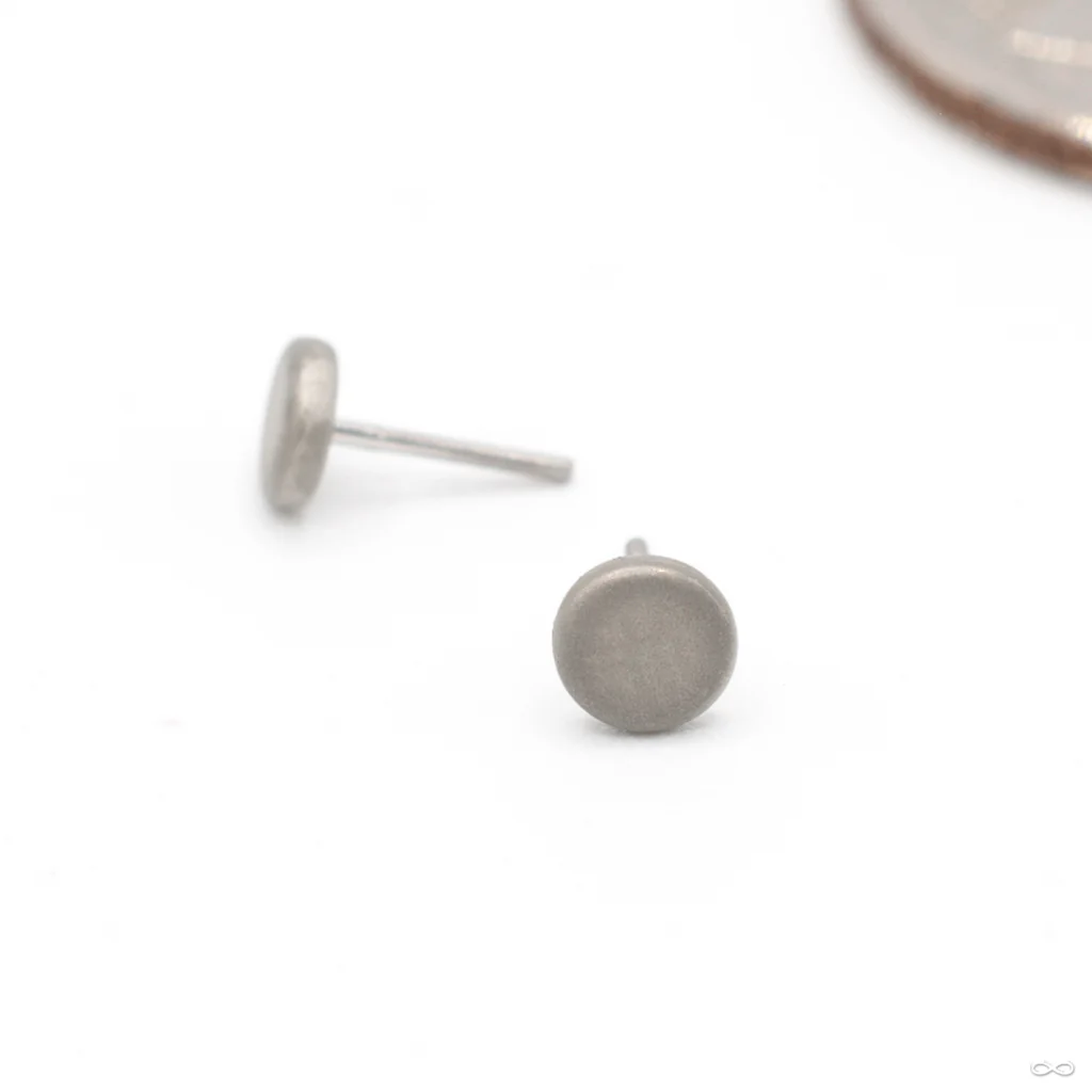 Sandblasted Disk Press-fit End in Gold from Anatometal - Image 3