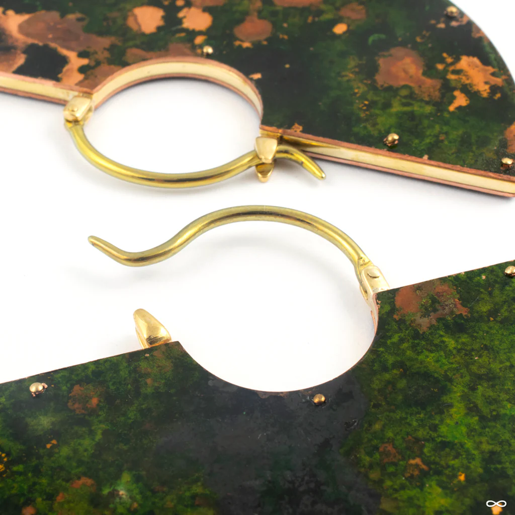 Small Equinox with Moss Green Oxidized Face from Quetzalli - Image 3