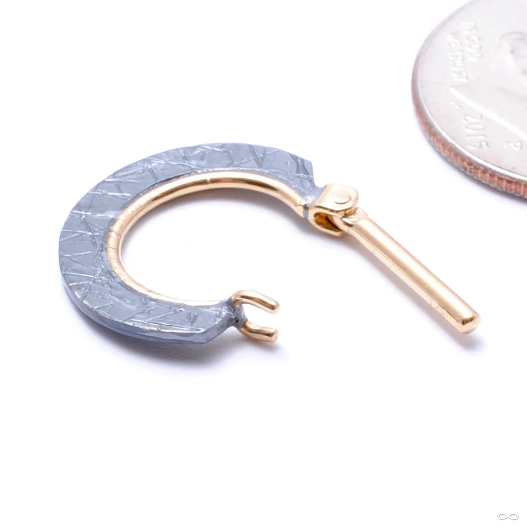 Tashi Hinged Ring in Gold from Quetzalli - Image 3